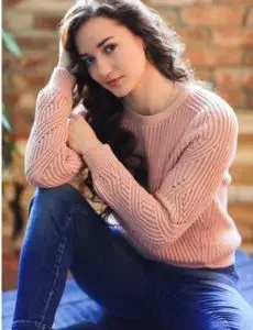 Elite escort service in Chopda for home and hotel visits